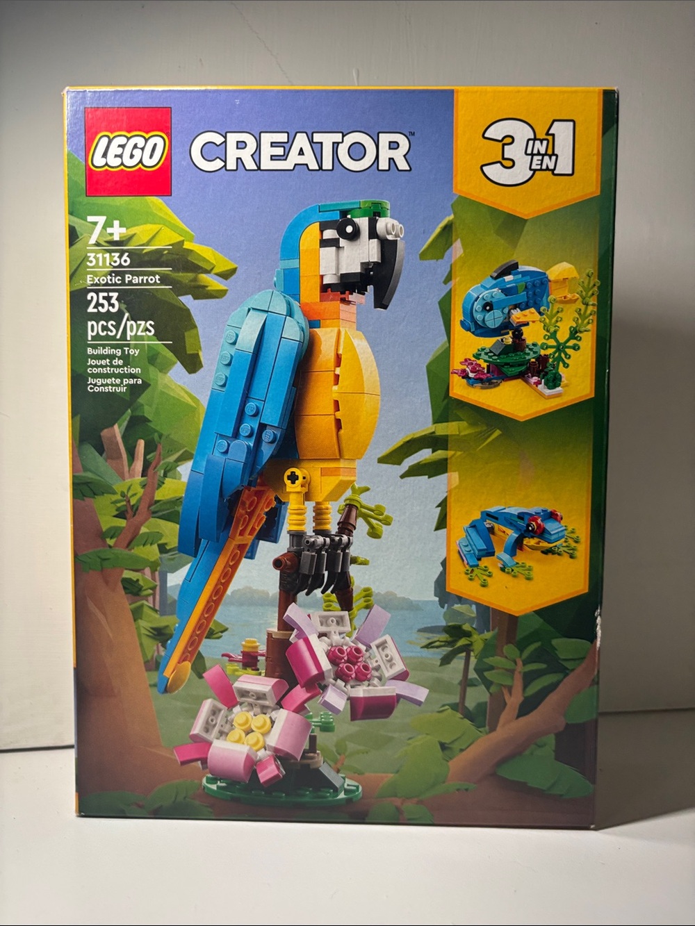 LEGO Creator # 31136 - Exotic Parrot